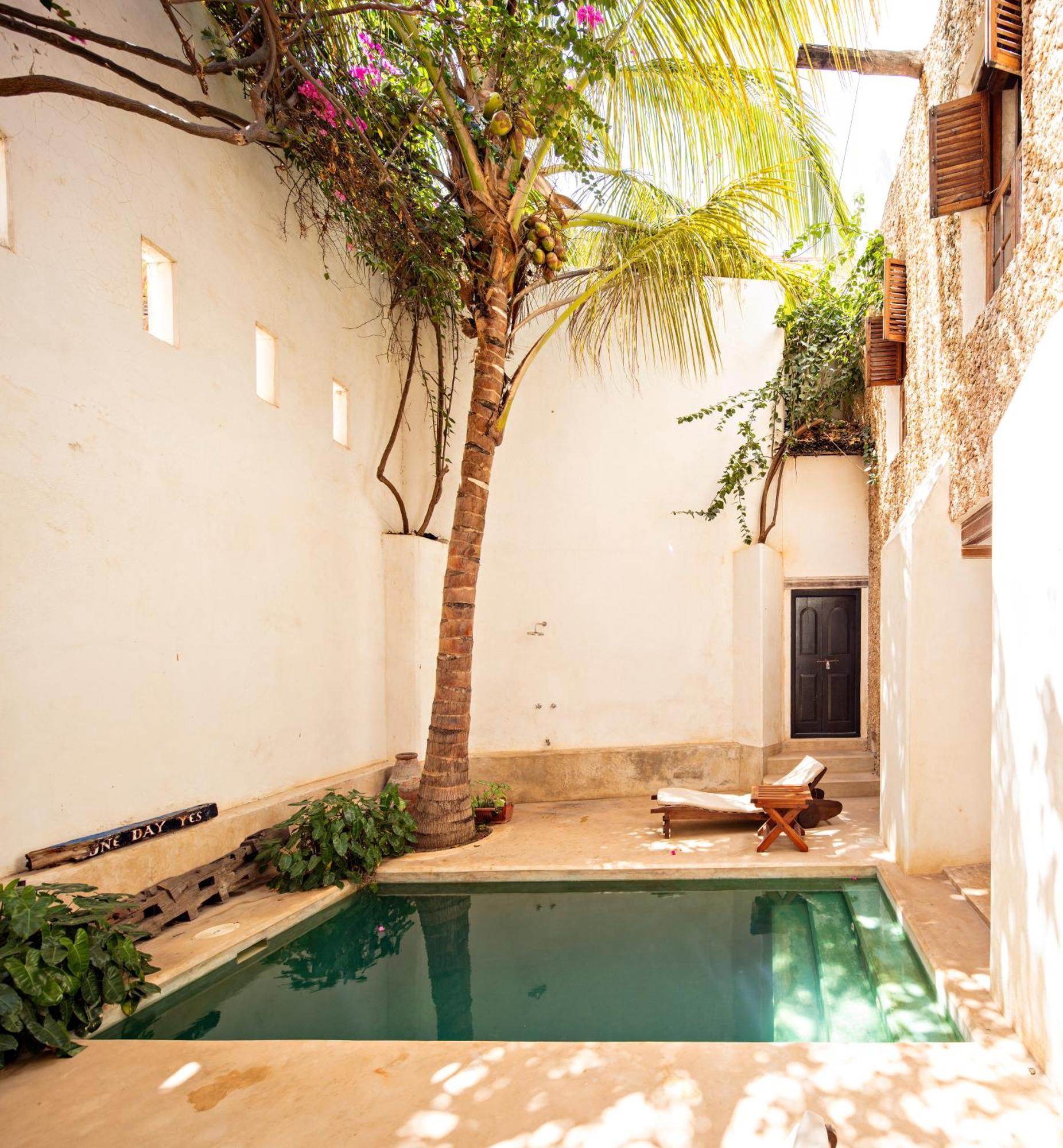 Authentic Swahili Style Villa Milele House Lamu Exterior photo